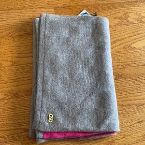 Cole haan winter two toned scarf.